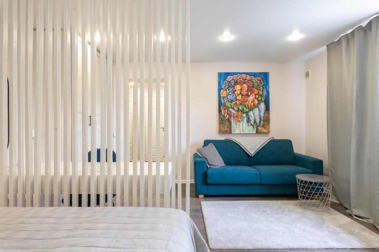 Cozy Stylish Studio Apartment With Free Parking By Centralapartments Талин Екстериор снимка
