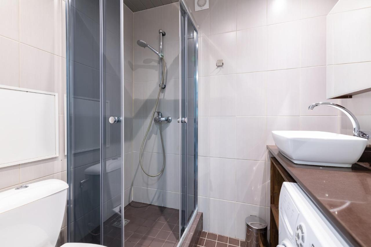 Cozy Stylish Studio Apartment With Free Parking By Centralapartments Талин Екстериор снимка